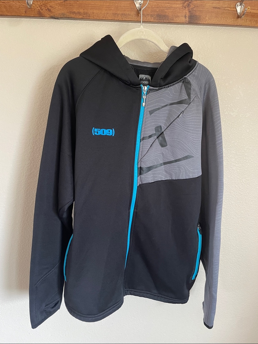 509 Men’s Black & Gray Hooded Zip Snowmobile Jacket XL Performance Outdoor Snow